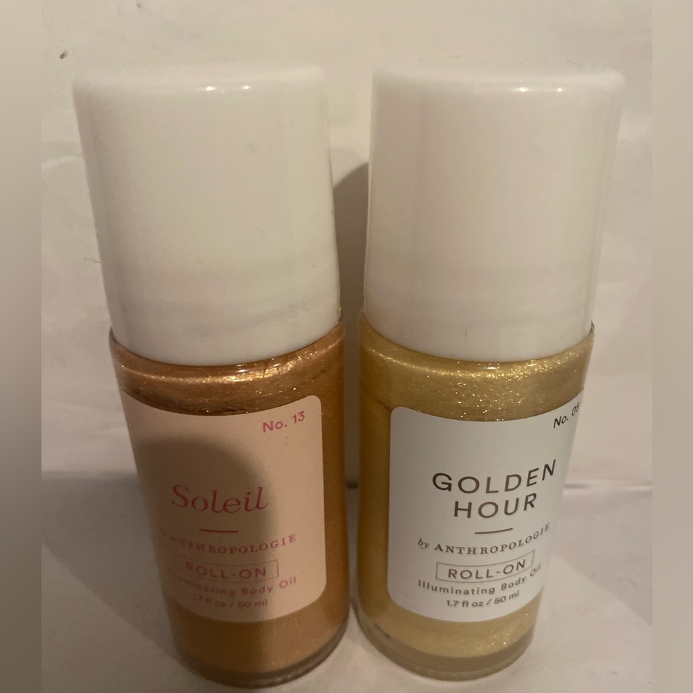 Nostalgia Shimmer Roll-On Illuminating Body Oil soliel or gold